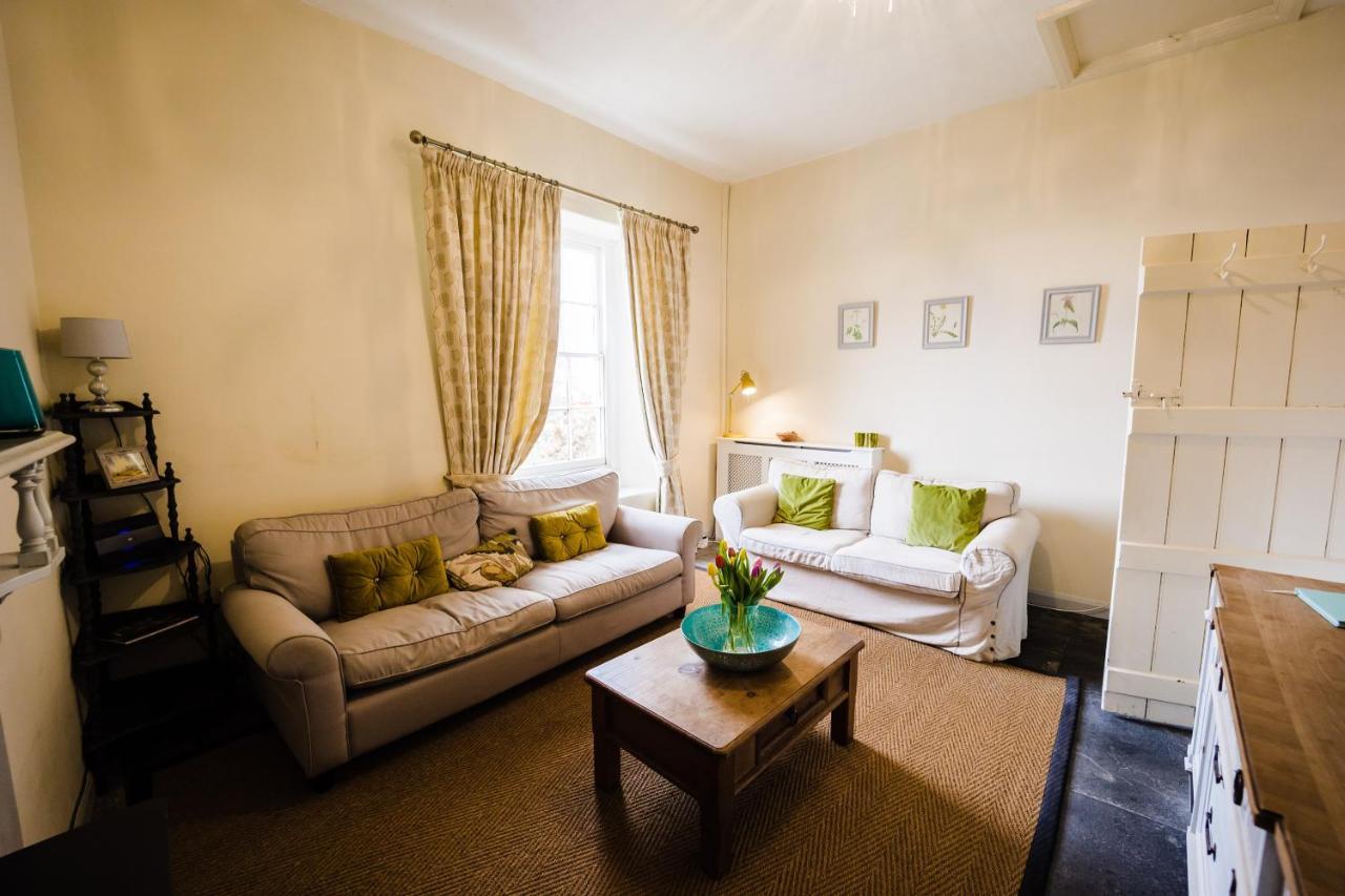 May Tree Cottage Manorbier 5 Mins From The Beach Sleeps 4 Luaran gambar