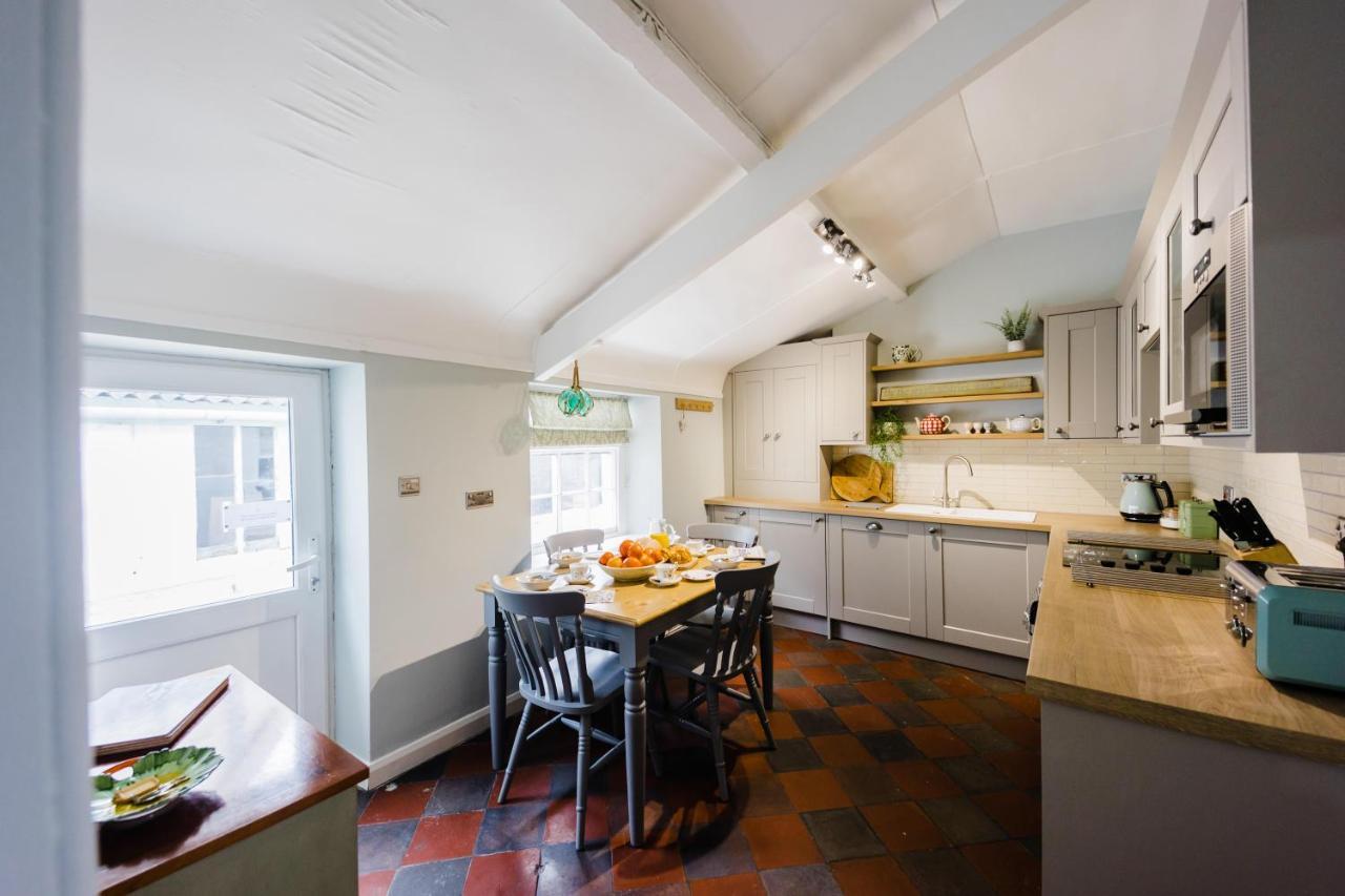 May Tree Cottage Manorbier 5 Mins From The Beach Sleeps 4 Luaran gambar